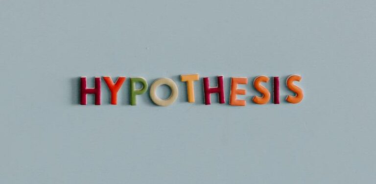 Photo by Tara Winstead: https://www.pexels.com/photo/a-word-hypothesis-with-colorful-letters-7722870/